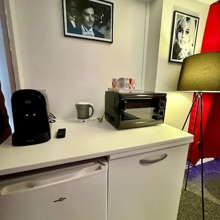 Experience Cinema Immersif Dans Appartement Renove Pres De Montmartre Parijs Buitenkant foto